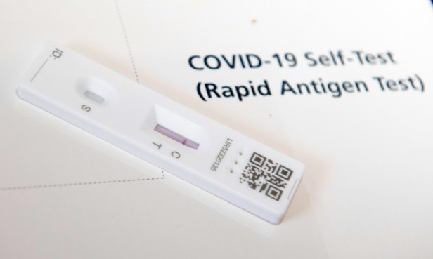 covid fda test rapidi meno sensibili a variante Omicron
